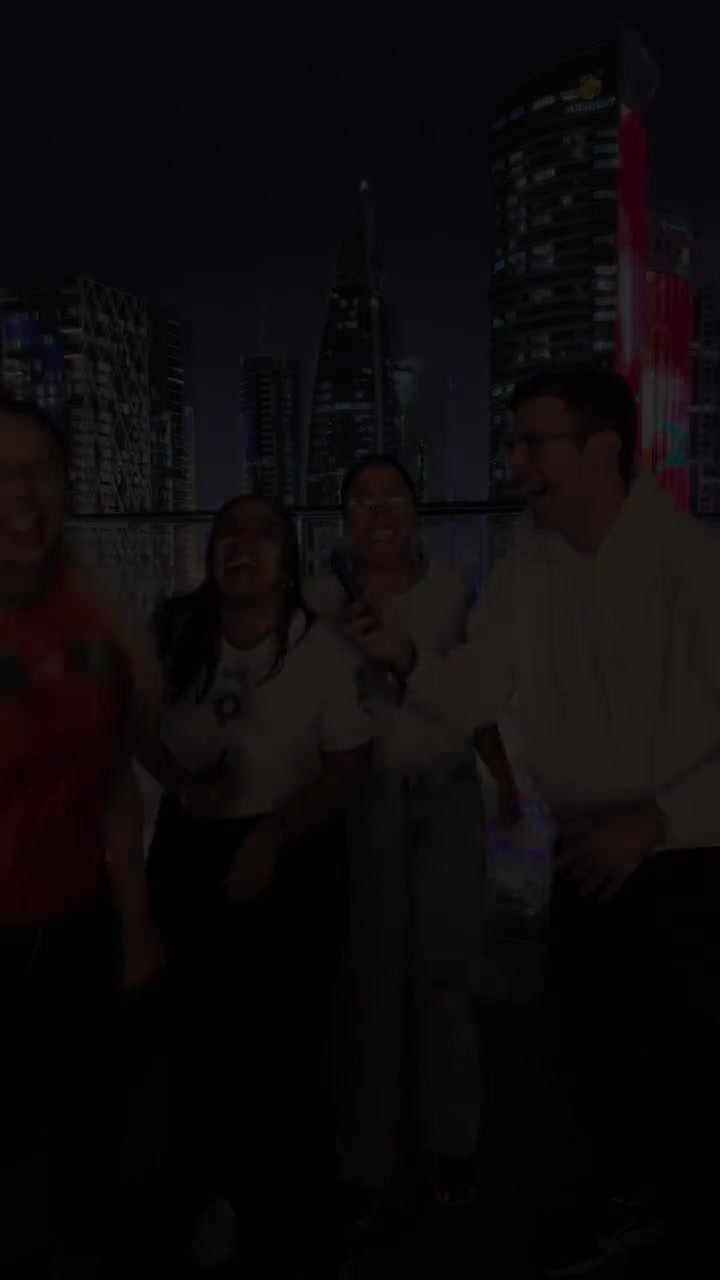 教摩洛哥小姐姐喊:摩洛哥的足球,很纯粹
