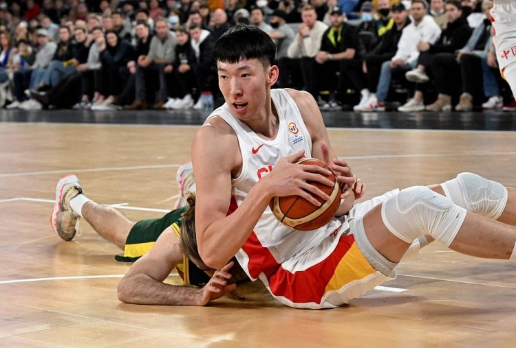 重返NBA可能性？周琦：还没到反选水平 有机会的话还想试一下