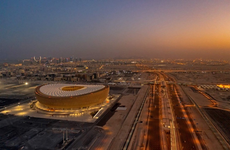 中新网：世界杯即将开幕，中国除了足球队都去了卡塔尔