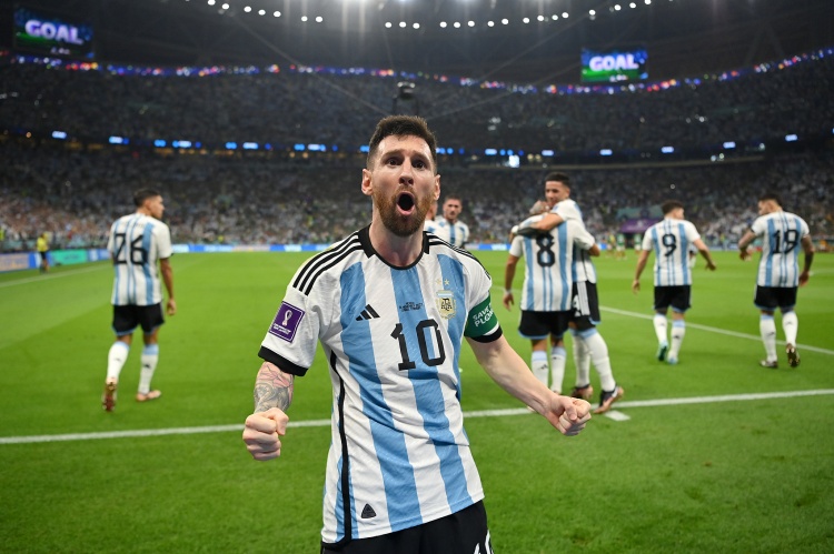 克雷斯波：希望阿根廷夺冠，足球亏欠梅西一个世界杯冠军