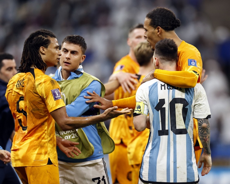范迪克：输给阿根廷后两天没睡，在一段时间没有碰足球