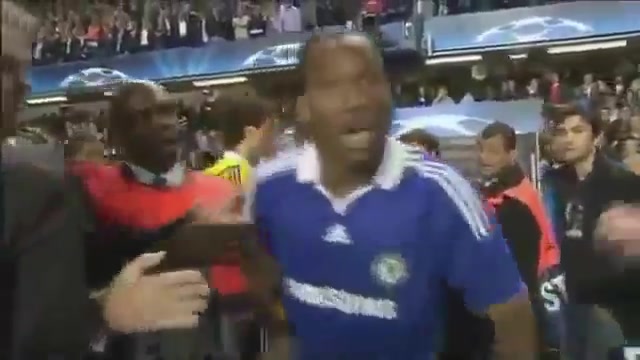 14年前的今天：德罗巴在对阵巴萨赛后，对镜头喊：真他妈的无耻！