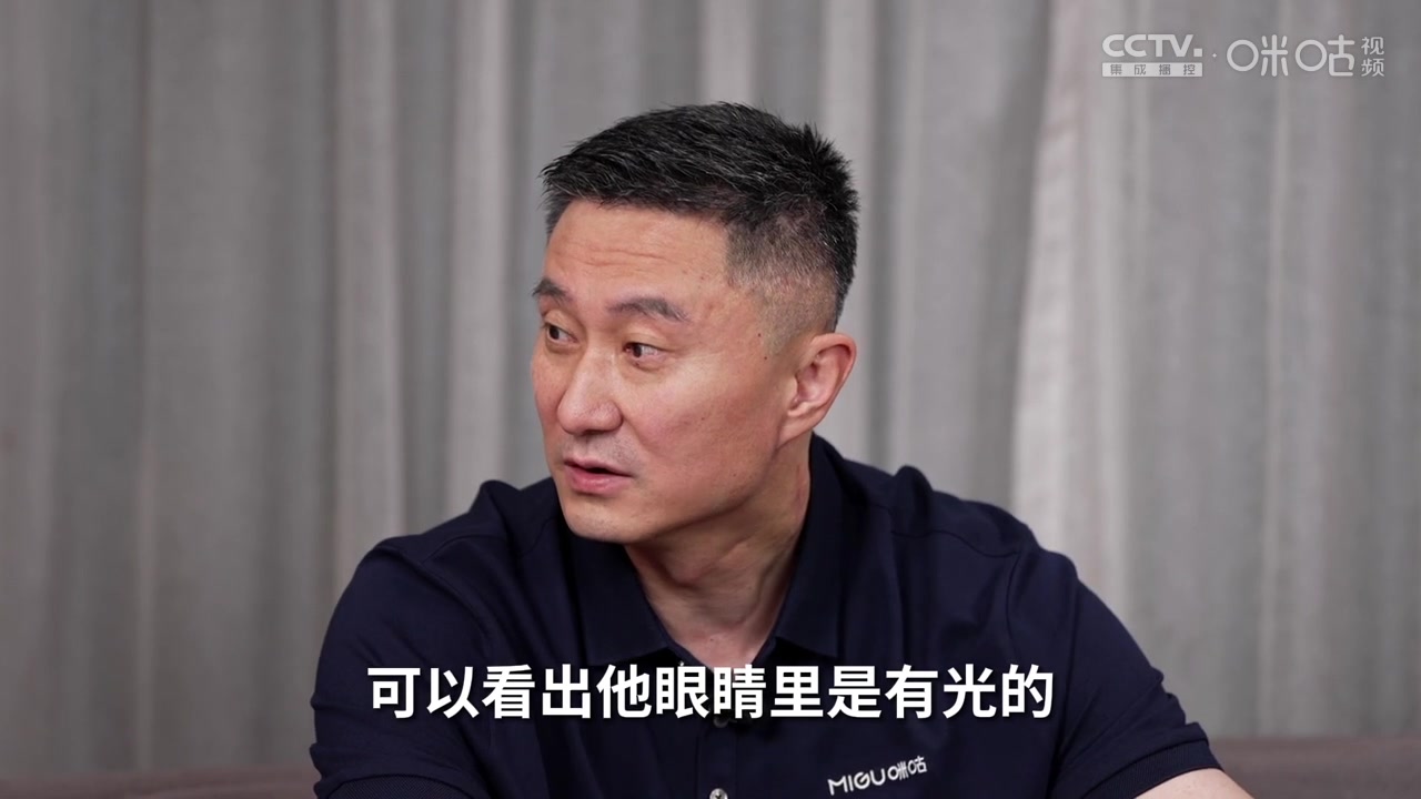 杜锋称赞李凯尔的调整能力&求胜欲望：可以看出他眼里有光