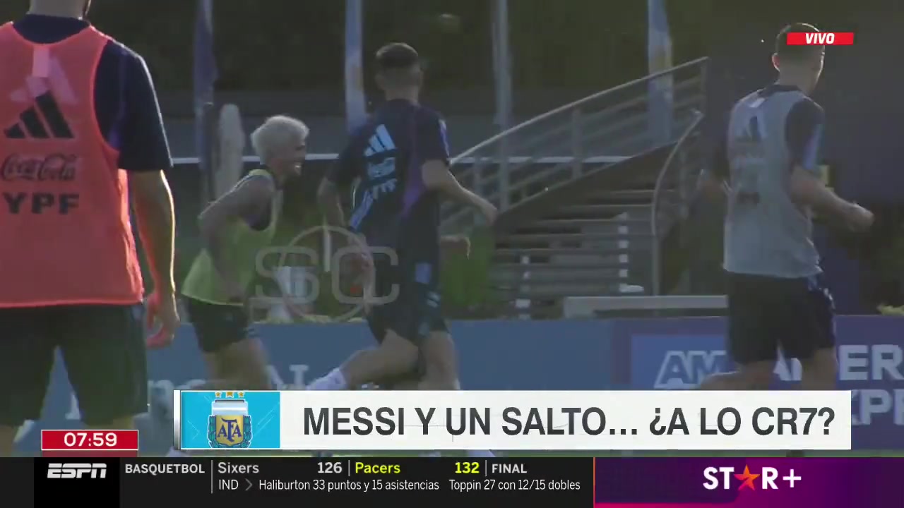 阿根廷ESPN ：这是CR7？梅西上演极限弹跳头球
