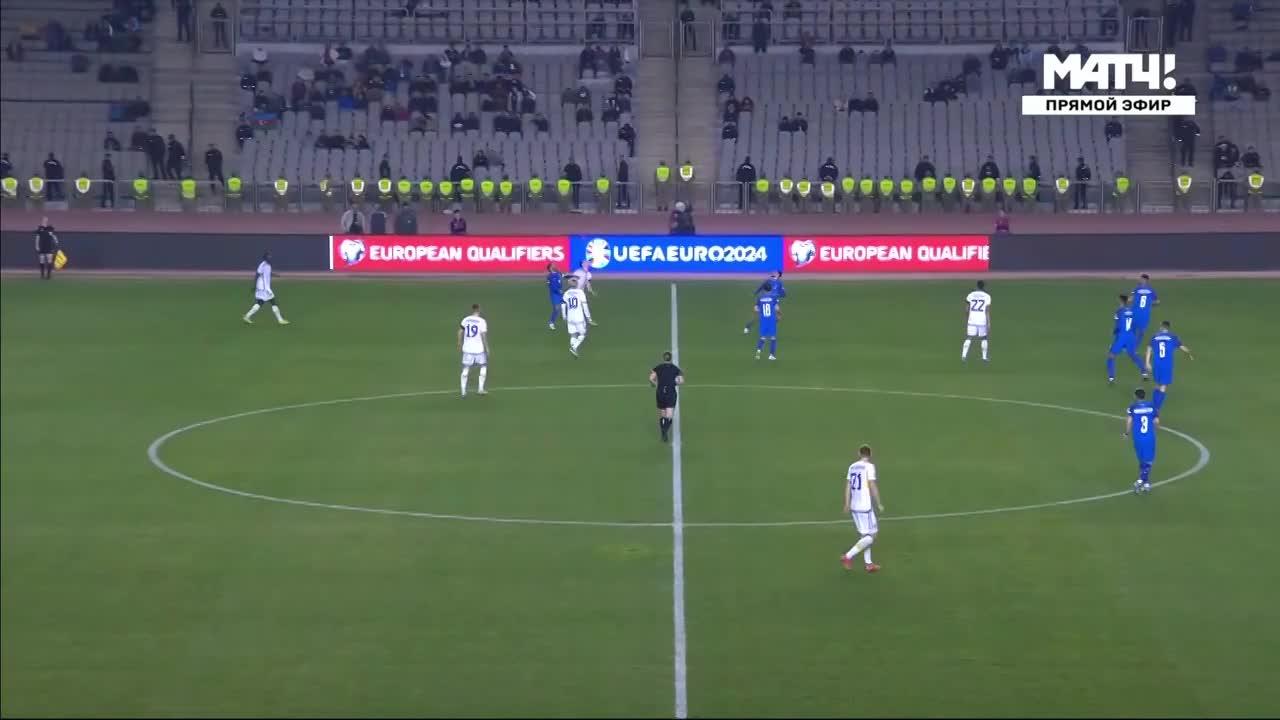超级神仙球！阿塞拜疆队长中场吊射攻破瑞典大门！