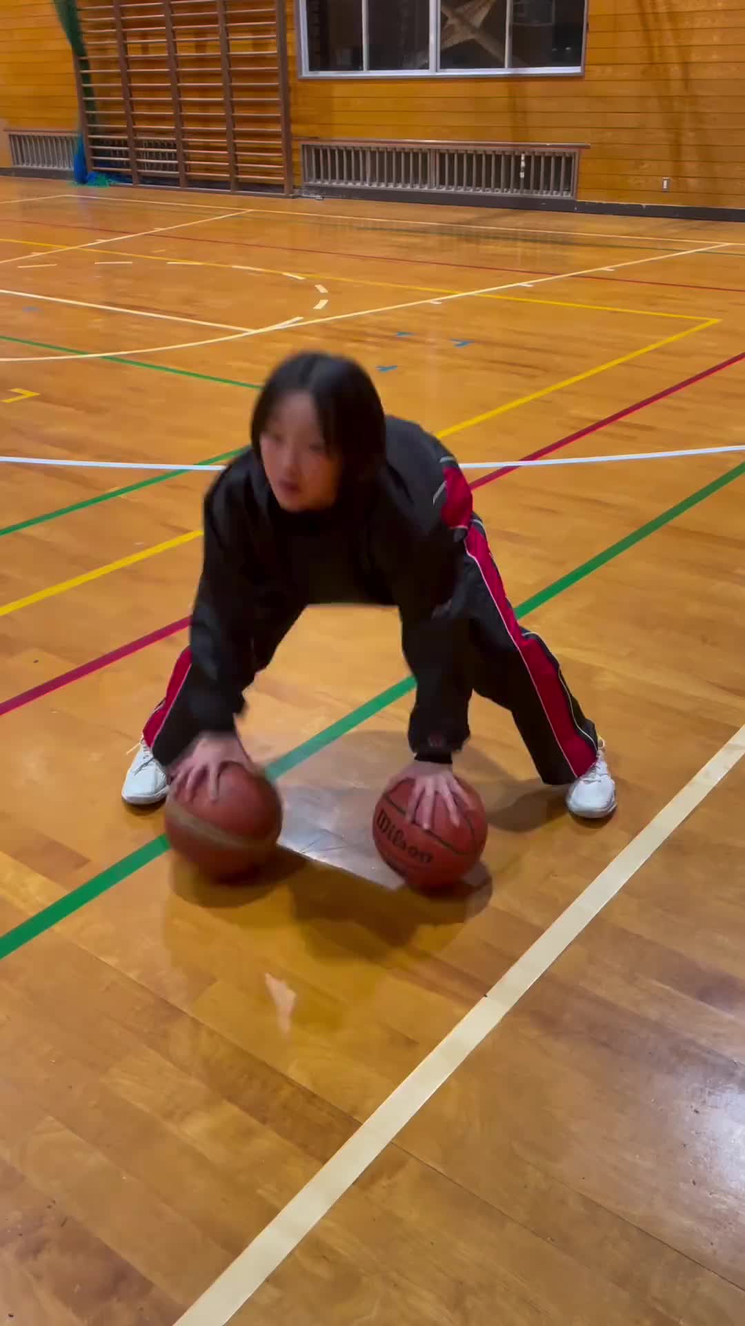日本小女生的运球什么水平？