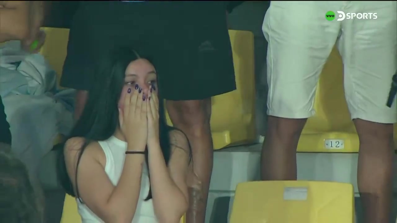 点球大战不敌德国！赛后U17阿根廷球员们泪洒赛场