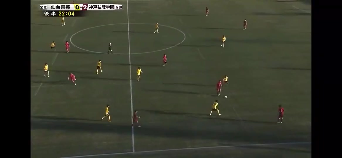 第102届日本高中足球赛，球员11脚传递后破门