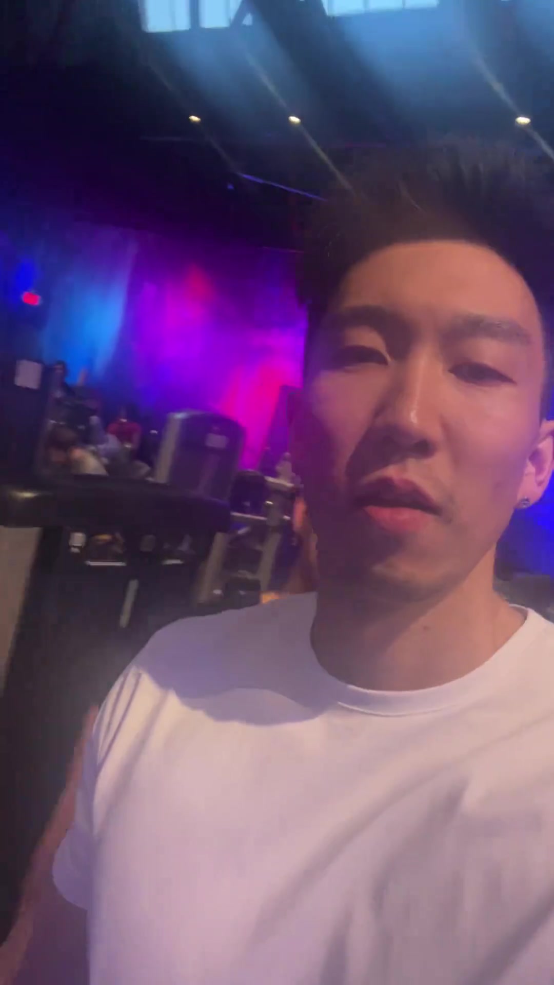 球迷高呼MVP！赛后采访李梦 ：球迷鼓励是最大的动力