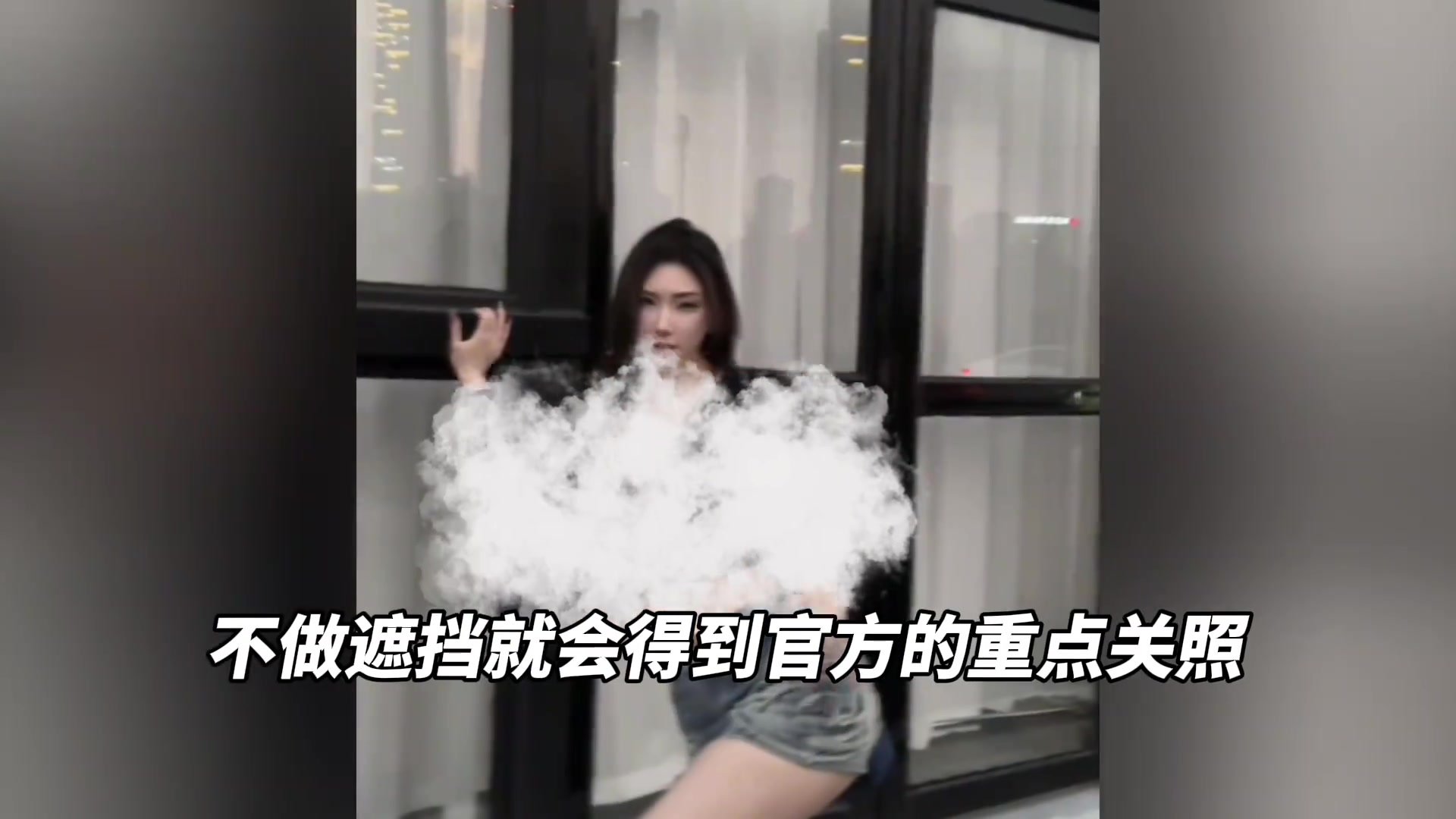 女友的身材好到违规 不做遮挡就会被封。前CBA球员凯瑞图真幸福啊