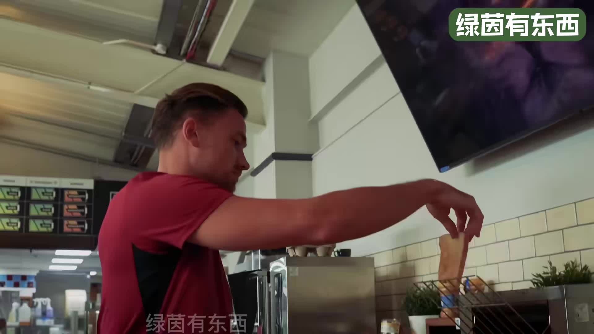 日薪10万!英超球员的一天是怎么度过的?