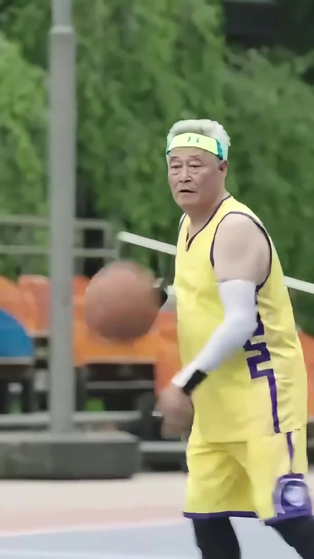 杀人诛心！追梦：22年总冠军成就库里 以及我跟KD说过他走了我们也能赢！