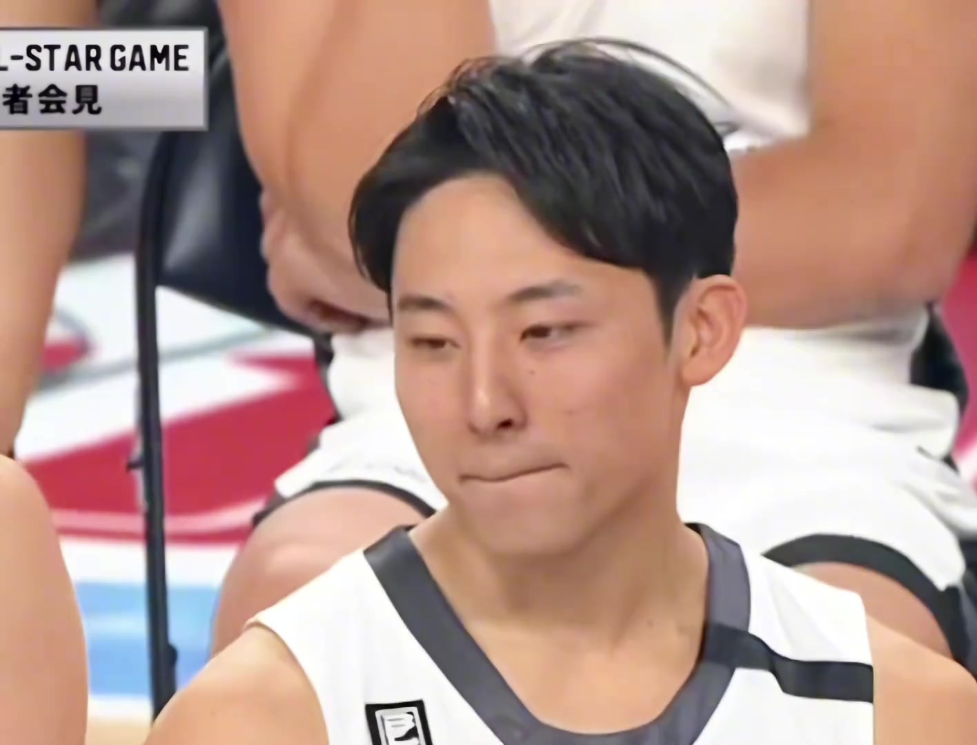 杨鸣前瞻今晚G3：对手回到主场肯定会跟我们玩儿命！