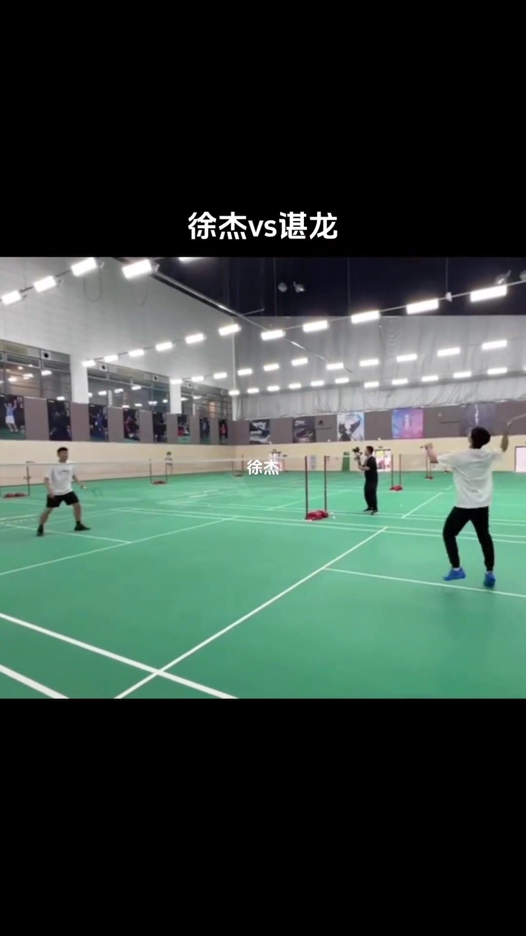 会玩啊！天津妹子演唱天津男篮新的专属音乐《听伯伯的话》