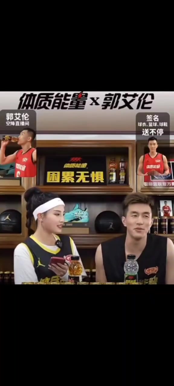 埃文-特纳：克莱在总决赛总是表现不够好，他本该在他巅峰期抢走库里一个MVP