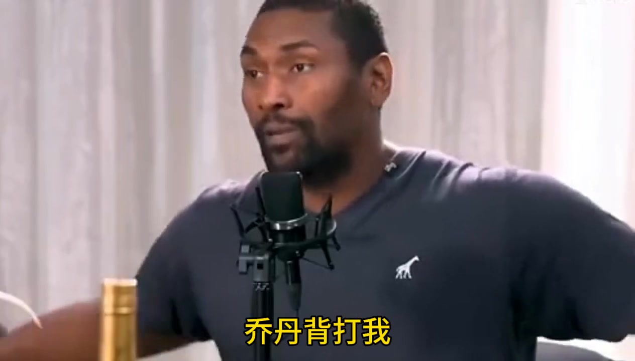 杨毅：詹姆斯多次被横扫 不足以称为篮球之神