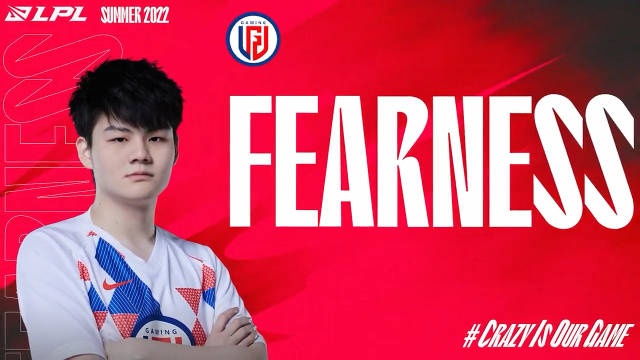 LPL分享fearness剑姬高光:不Ban绝活 fearness会让你倒在他的剑下