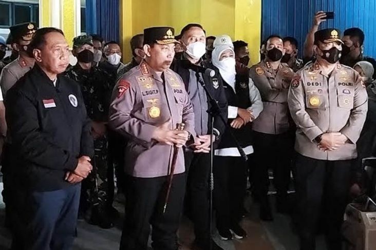 印尼警察总长：暴力骚乱事件中，警方违规向看台人群发射催泪瓦斯