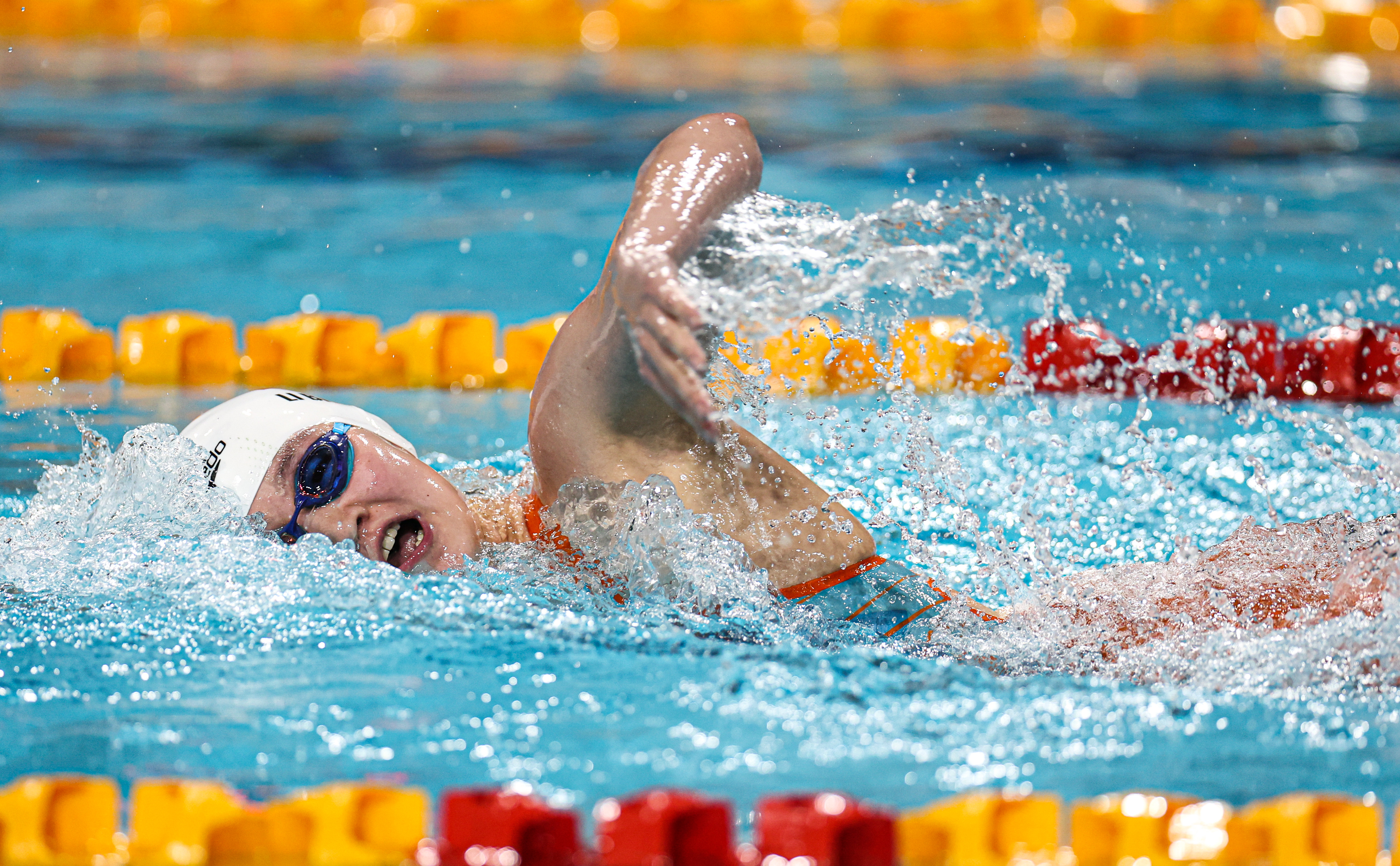 祝贺！李冰洁1500米自由泳决赛15分41秒80夺冠，超过短池亚洲纪录