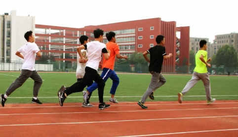 津媒：今年的天津市中考将取消长跑项目