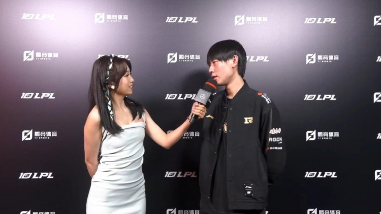 Ming英文流采访：赢下比赛很开心，我们还有机会向更高的名次冲击
