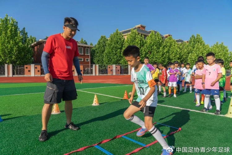 在这所小学师生与足球十年共成长