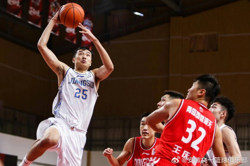 父子同袍！安徽文一官方：前江苏男篮球员郑祺龙正式加盟球队
