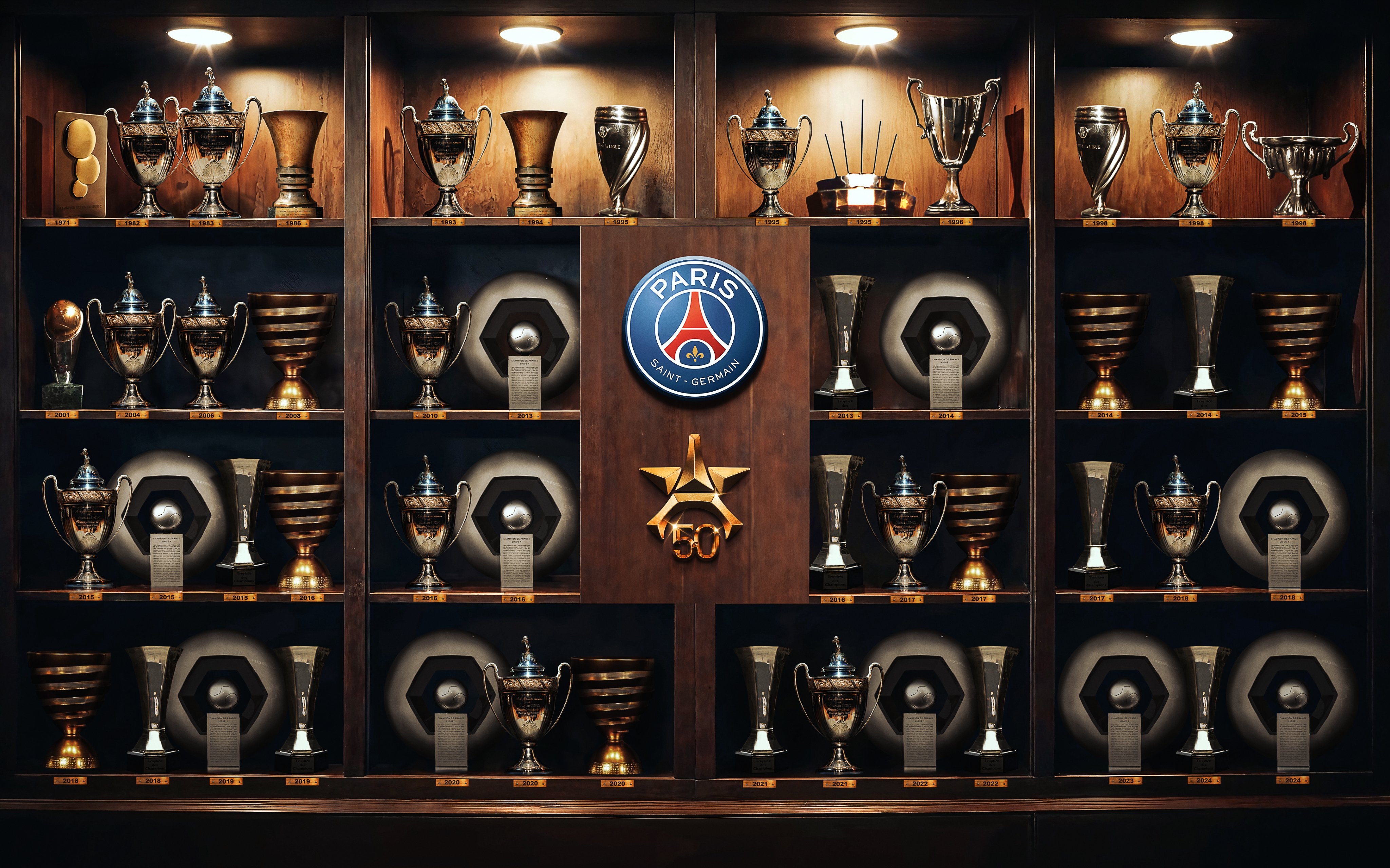 50冠俱乐部！巴黎夺得队史第50冠本赛季仍有三冠王希望