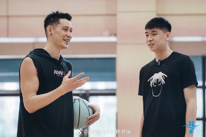 林书豪：恭喜崔永熙希望未来在NBA能看到更多亚洲面孔