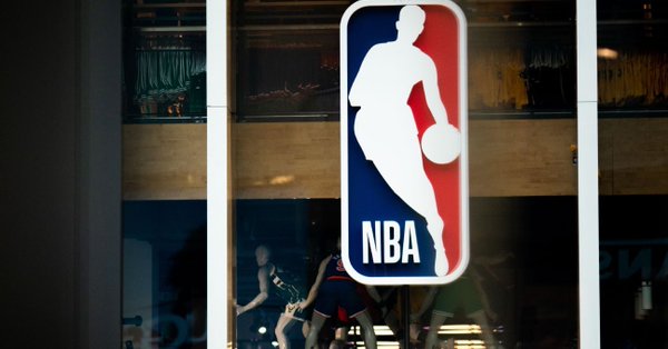 Woj：NBA和球员工会延长了劳资谈判的截止日 以便继续讨论新协议