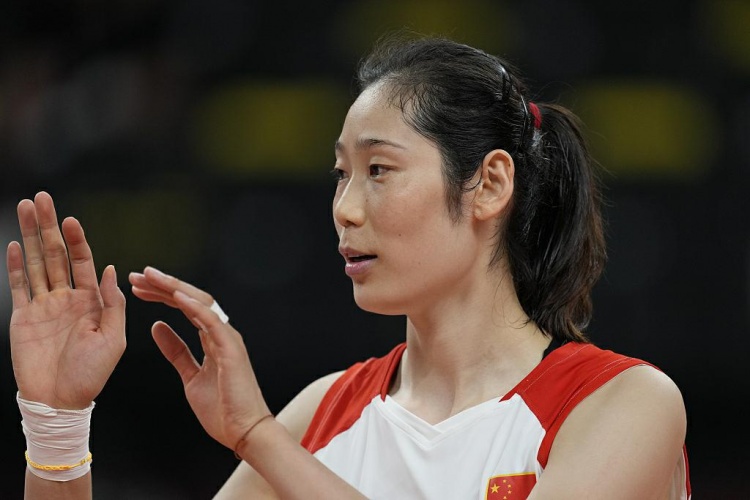 朱婷自宣回归中国女排国家队：一度申请退役，现在为奥运资格努力