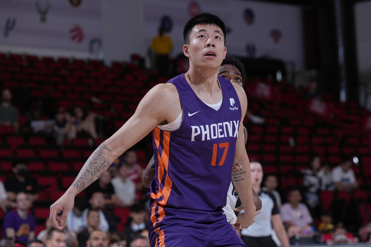 张镇麟：CBA有些方面比NBA夏联做得好 爸妈问留胡子就说忘擦嘴了