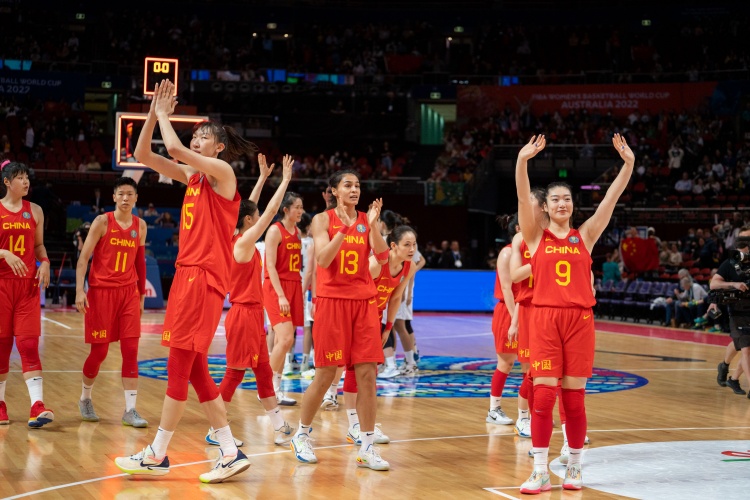 中国女篮VS美国女篮 赵环宇：让我们一起期待一枚金牌如何？