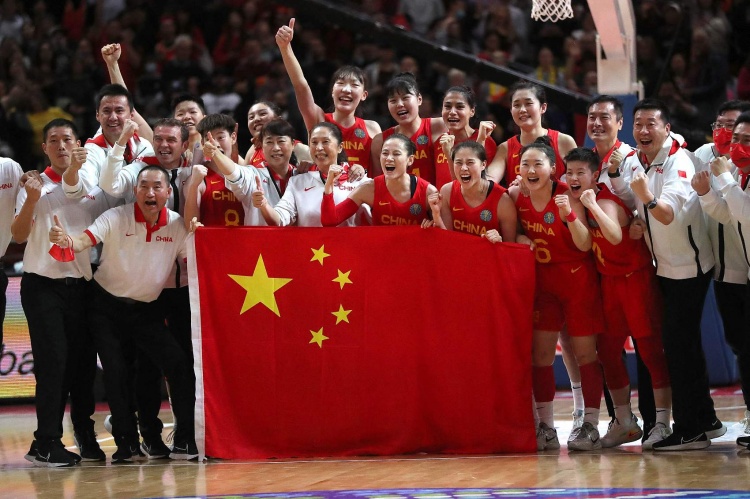 中国女篮闯入决赛！马布里：她们打得非常努力、聪明和团结