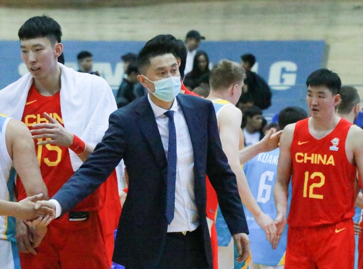 朱彦硕：杜锋仍是现在中国男篮最好的教练 只是没能做到两头兼顾
