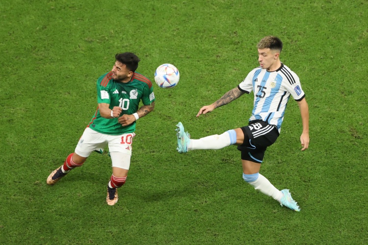记者：阿根廷教练组与利马保持联系，球员在美洲杯计划中