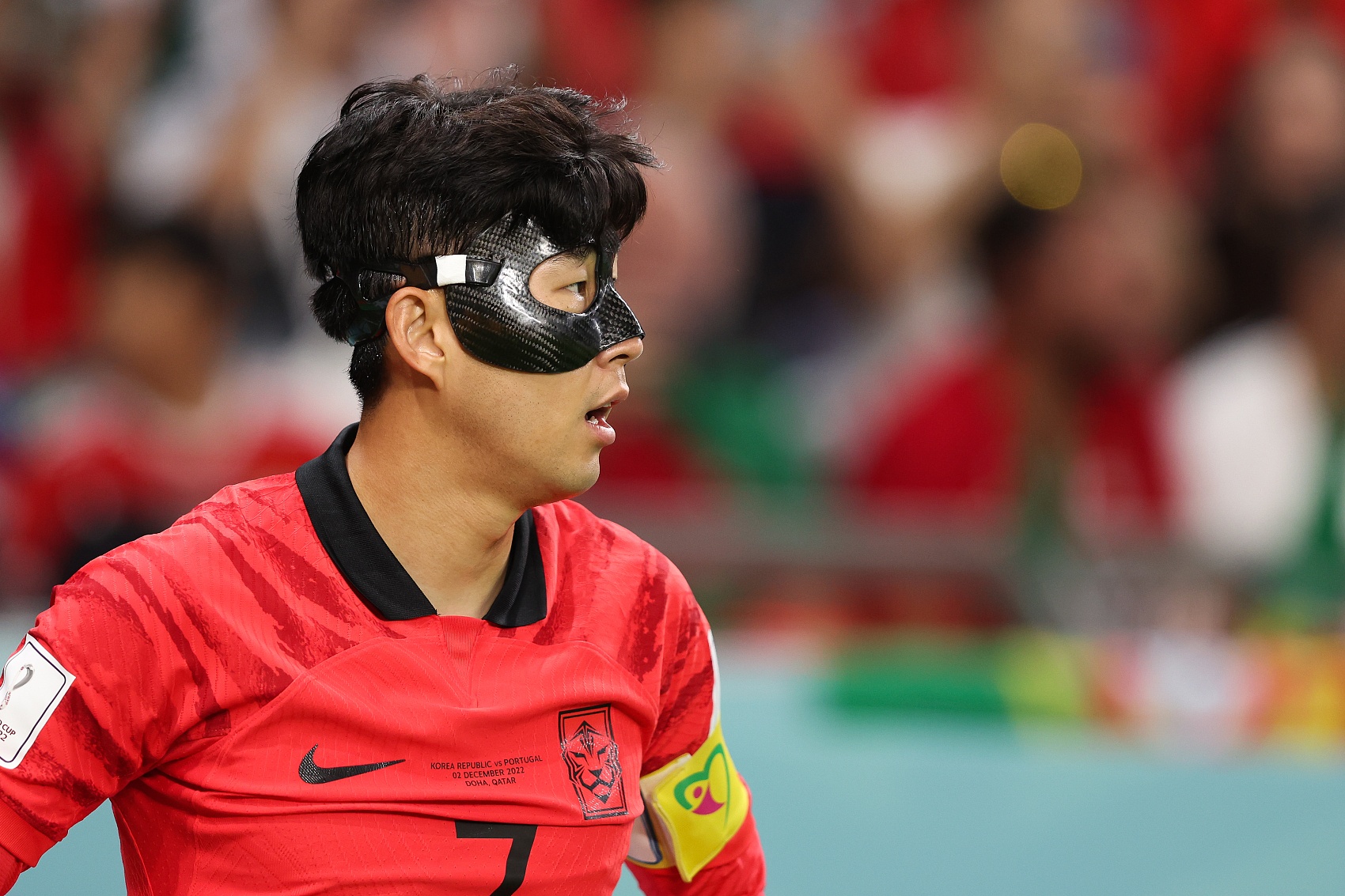 葡萄牙暂1-1韩国，吧友们觉得下半场韩国队会变阵攻出来吗？