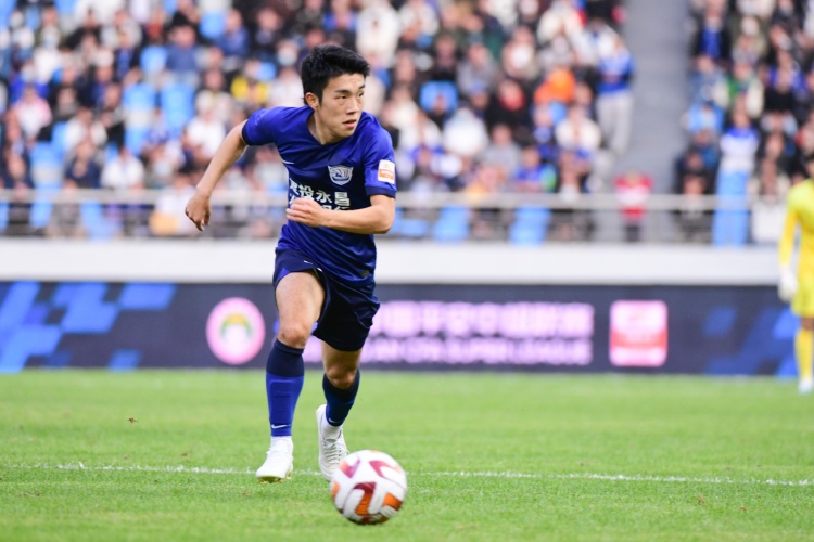 媒体人：沧州雄狮已被国际足联处以“禁止注册新球员”处罚