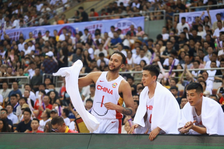 2023男篮世界杯FIBA30大球星：李凯尔第27位唯一中国球员