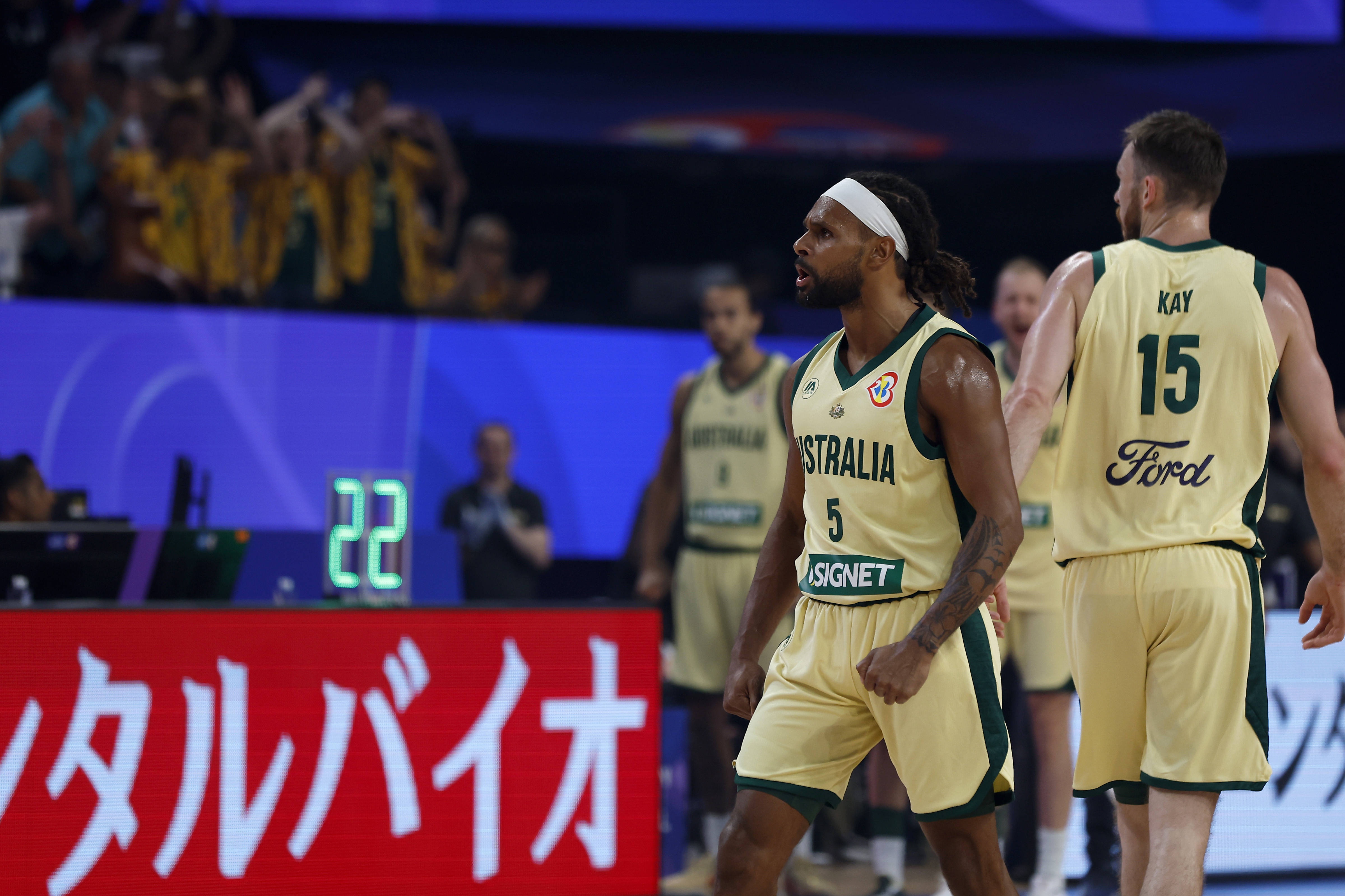 前两战场均23分！FIBA官方：国际赛场的米尔斯就是个得分机器