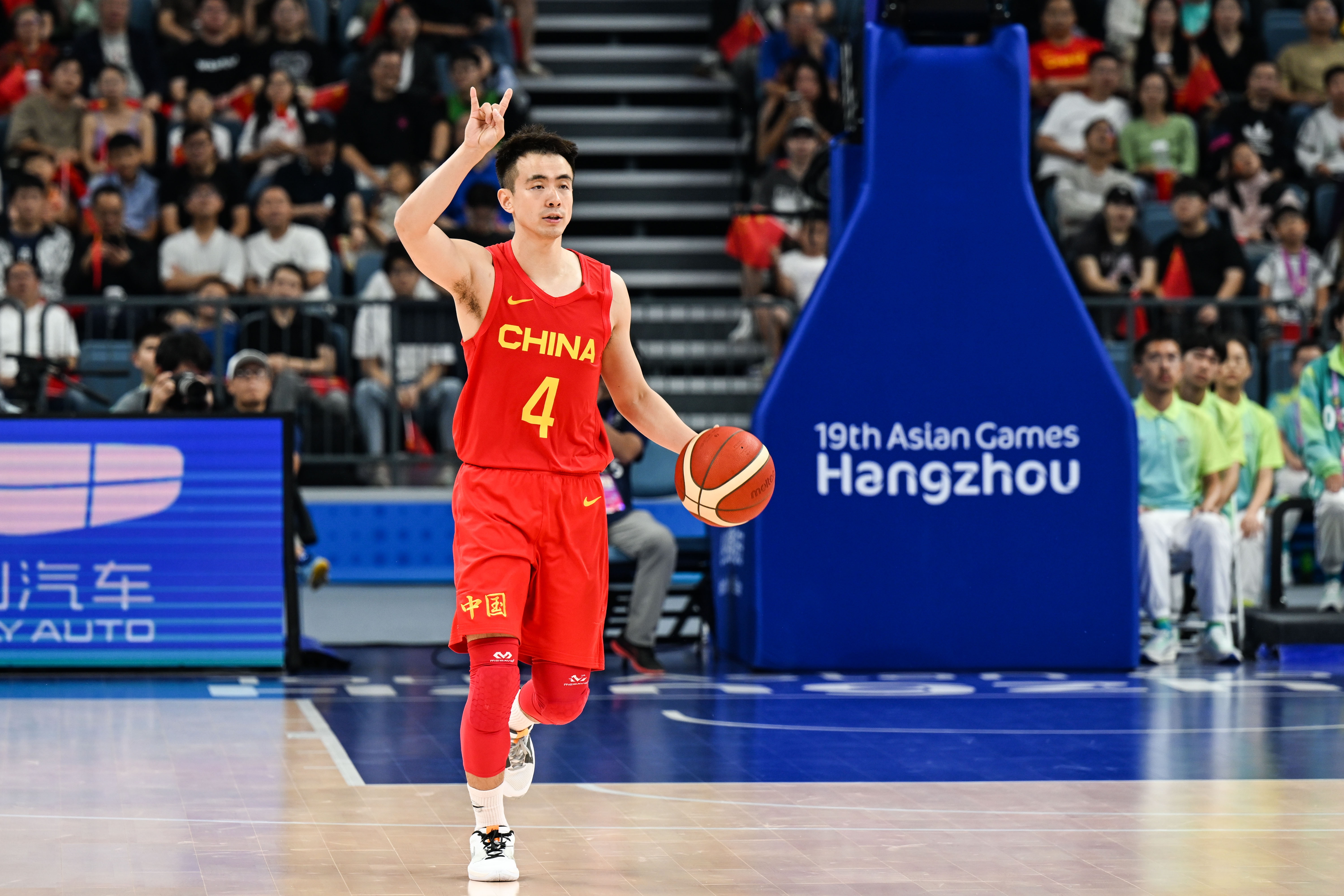 亚洲杯预选赛明天开打中国男篮确定了队长为赵继伟