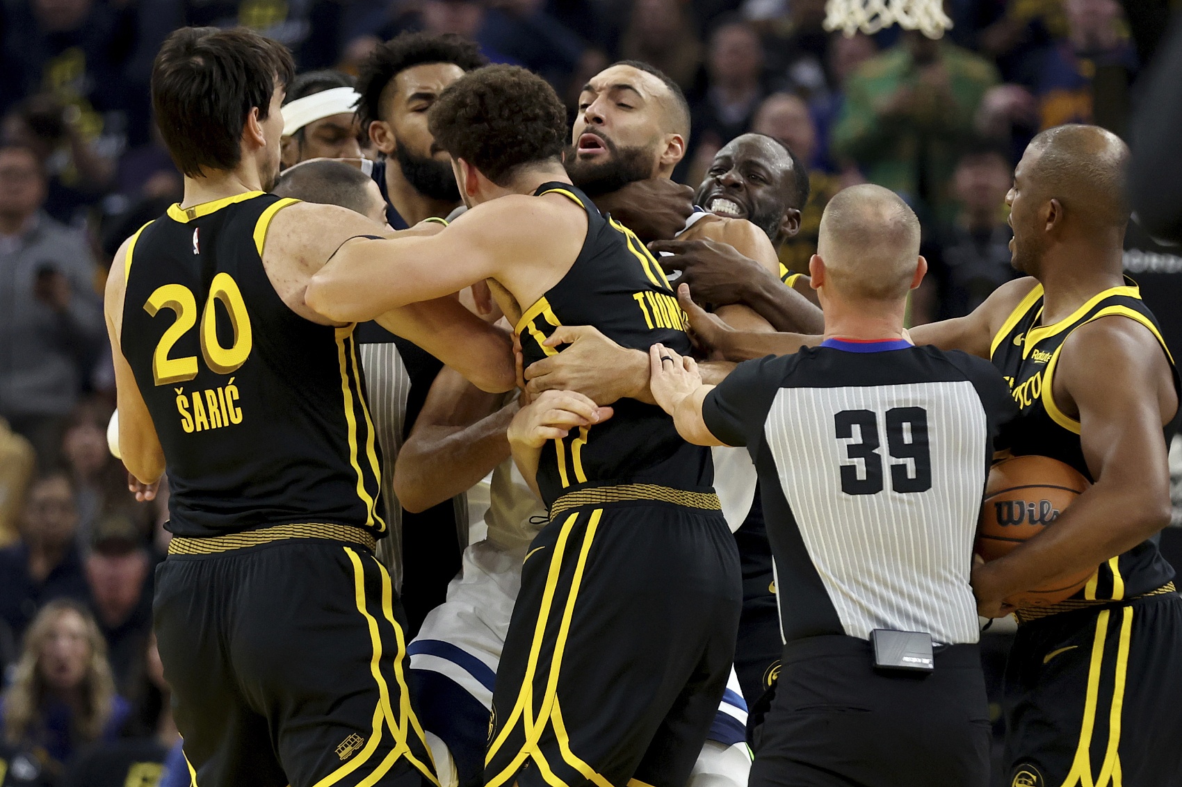 追梦：戈贝尔会进名人堂因为那叫篮球名人堂又不叫NBA名人堂