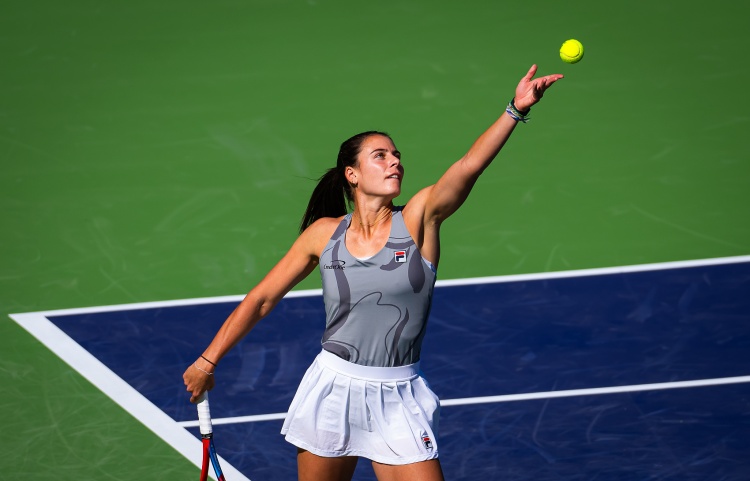 WTA印第安维尔斯站：纳瓦罗爆冷击败萨巴伦卡生涯首胜世界前5