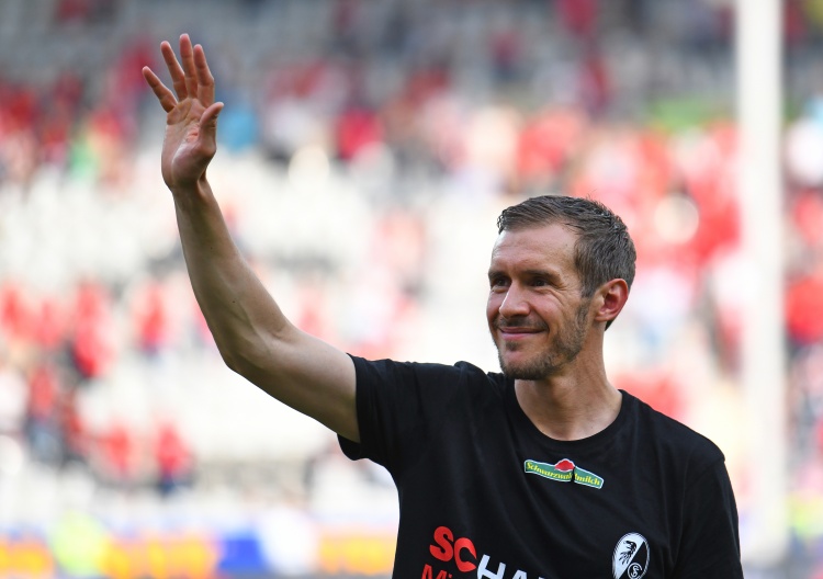 弗赖堡官方：前队长朱利安舒斯特尔下赛季成为球队主帅