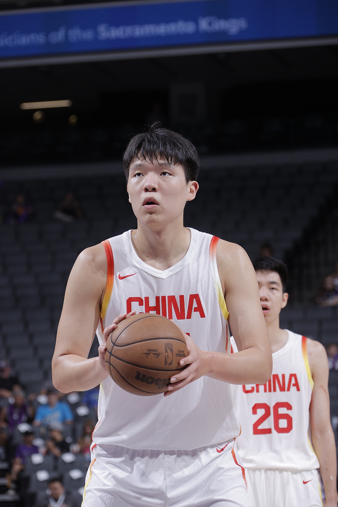 鹈鹕球探：杨瀚森夏联表现引来更多关注未来参加NBA选秀不会落选