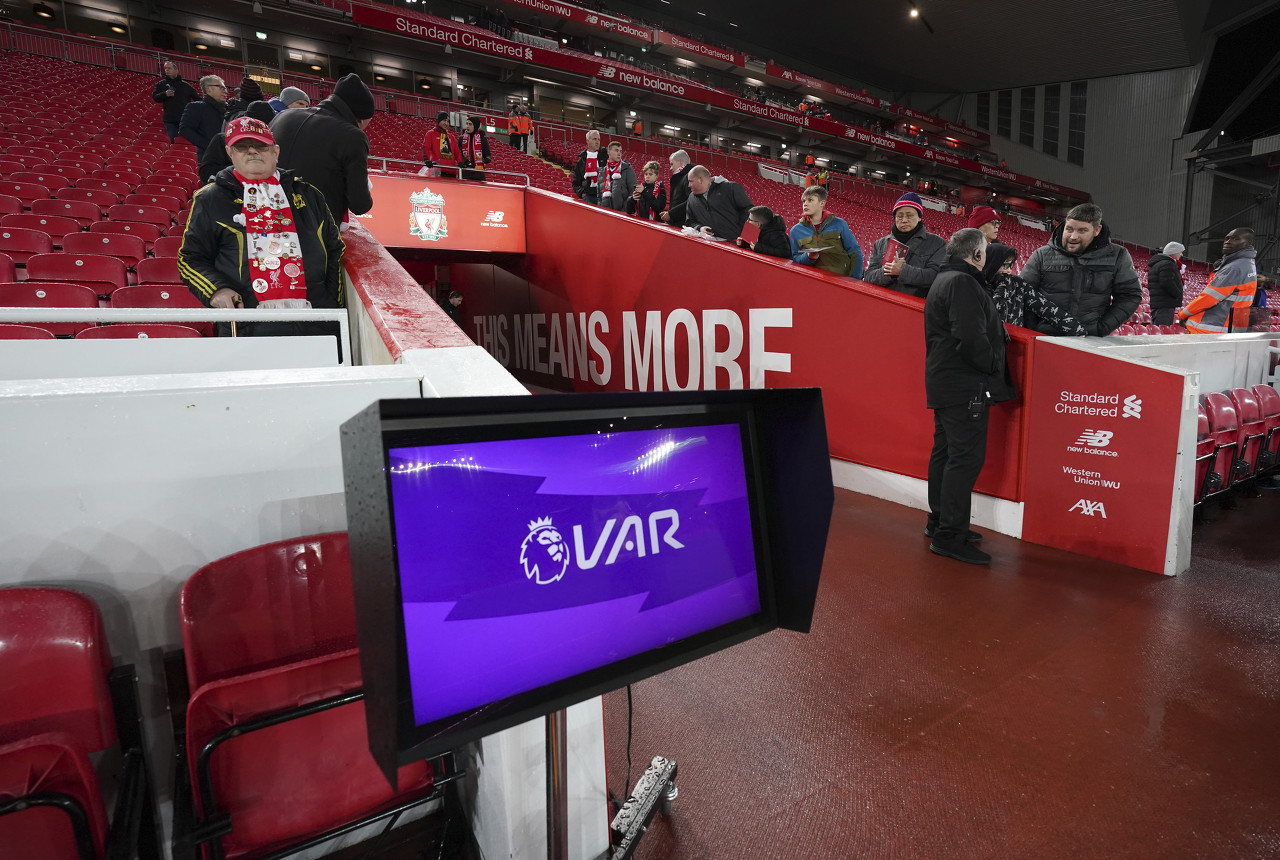 欧洲杯判罚可能受影响欧足联VAR越位技术遭指控抄袭，6月初开庭